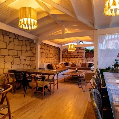 Oda ve Kahvaltı 777 Adults Only