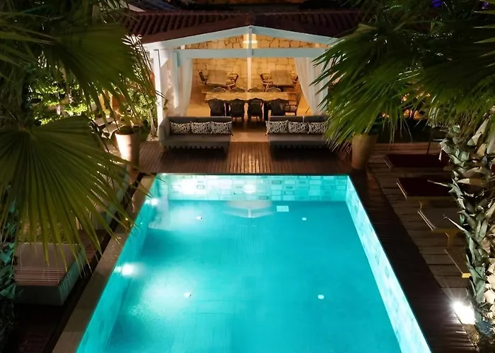 777 Adults Only B&B